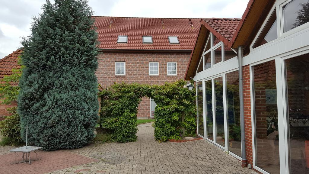 באד צווישנהם Hotel Zum Gesundbrunnen מראה חיצוני תמונה