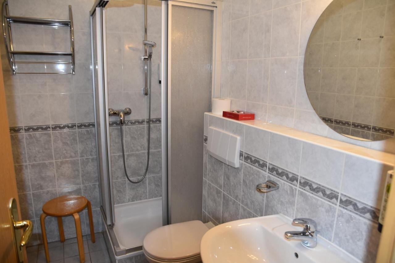 באד צווישנהם Hotel Zum Gesundbrunnen מראה חיצוני תמונה
